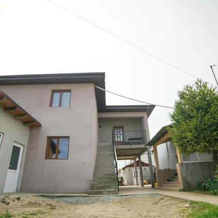 Casacamelia 3* Două Mai